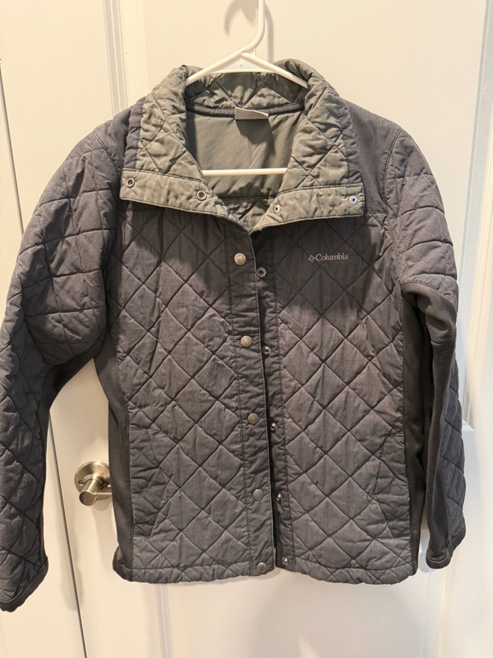 Columbia Quilted Jacket in Gray with Olive Trim